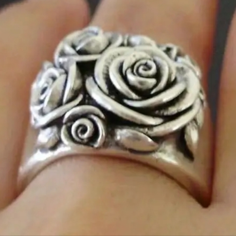 Sterling silver ring Sz 9 Rose Ring - Picture 4 of 4
